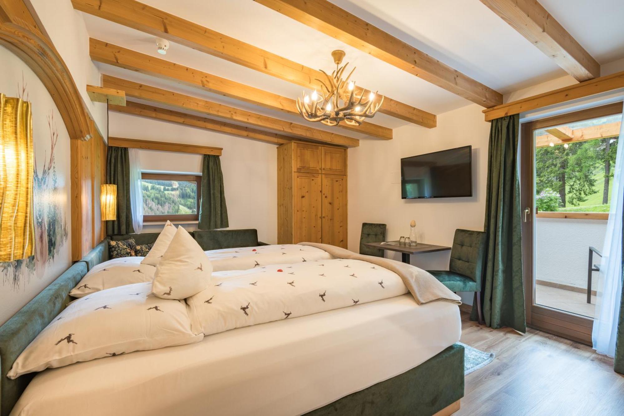 Hotel Jaegerheim 3S Selva di Val Gardena Bagian luar foto
